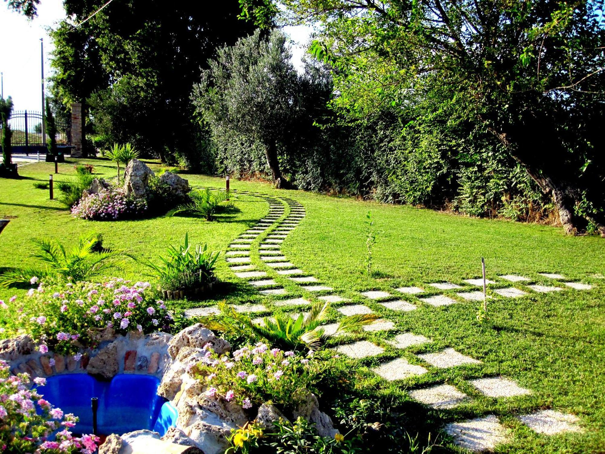 Agriturismo Tenuta Santa Maria Notaresco Ngoại thất bức ảnh